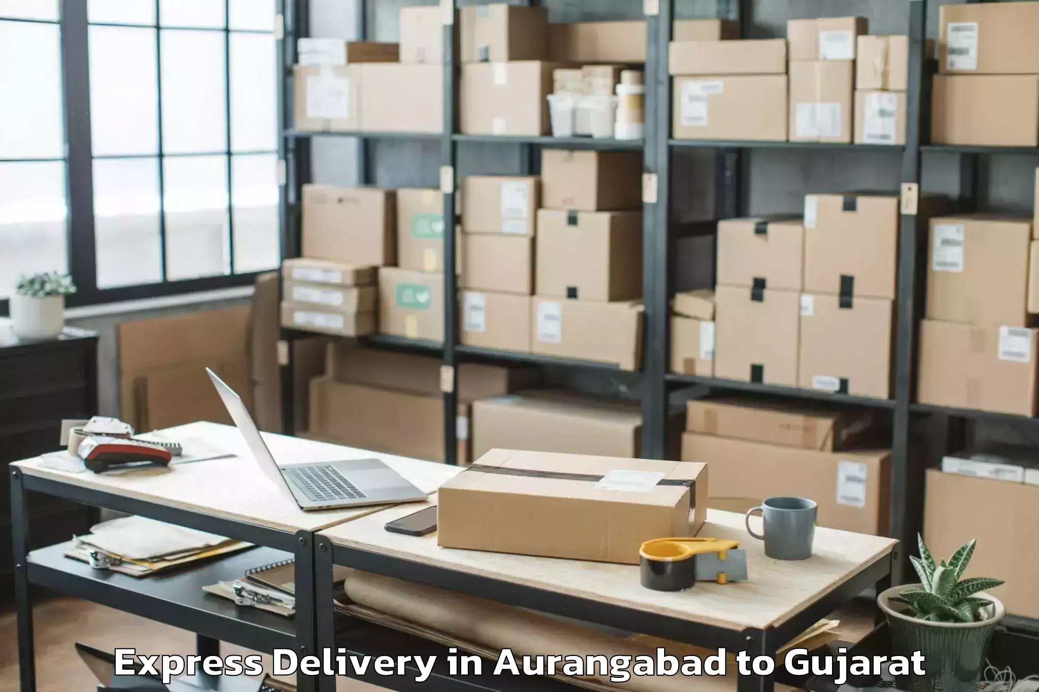 Trusted Aurangabad to Kadodara Express Delivery